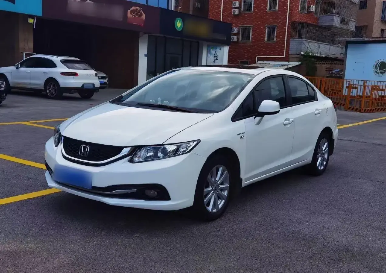 2016 Honda Civic 1.5T 177HP L4 CVT