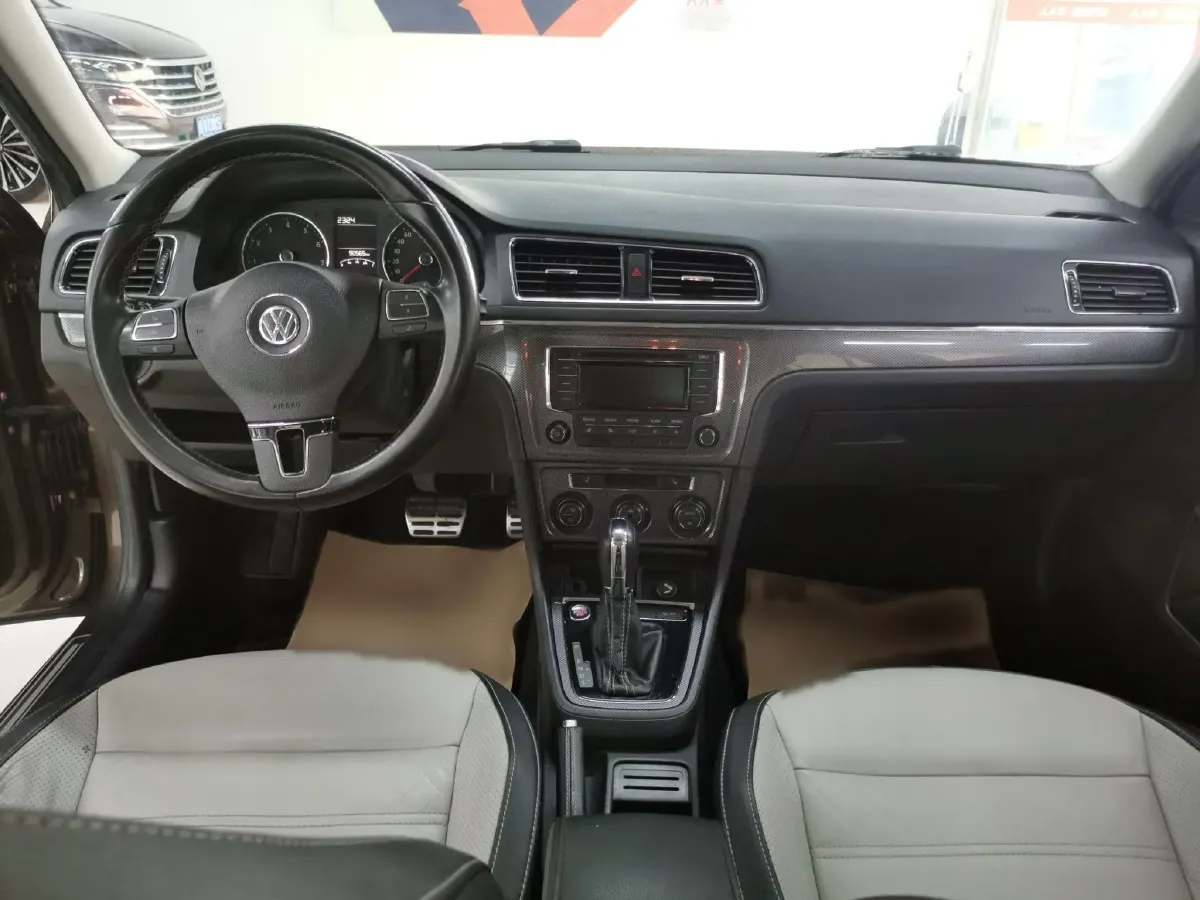 2014 Volkswagen Cross Lavida 1.4T 131HP L4 7DCT,autocango,china used car exporter,china ev exporter,chinese used car exporter,chinese used ev exporter