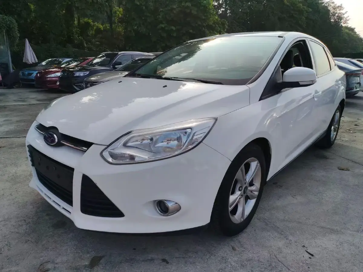 2012 Ford Focus 1.6L 125HP L4 6DCT