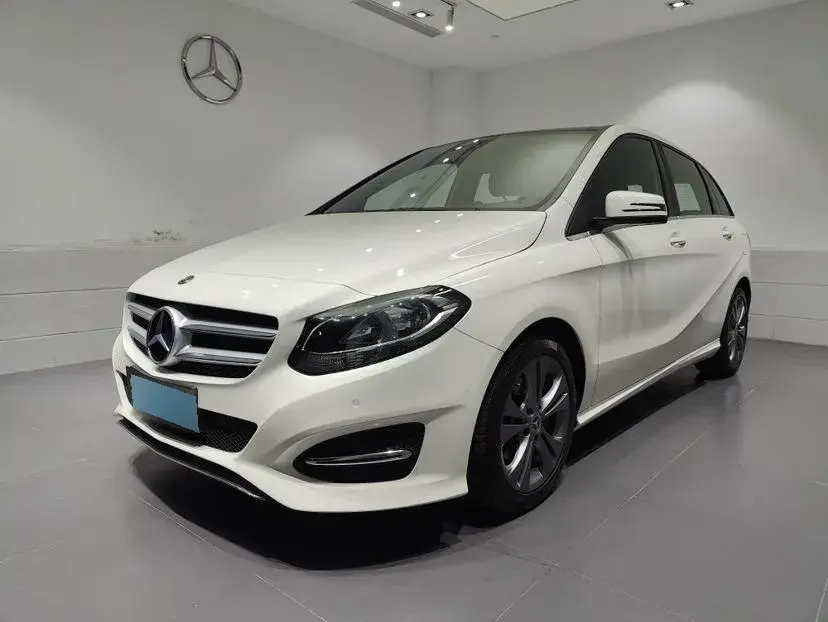 2017 Mercedes-Benz B Class 1.6T 156HP L4 7DCT