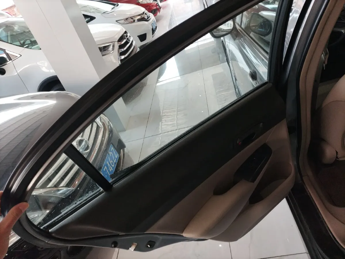 2012 Ciimo Ciimo 1.8L 140HP L4 5AT,autocango,china used car exporter,china ev exporter,chinese used car exporter,chinese used ev exporter