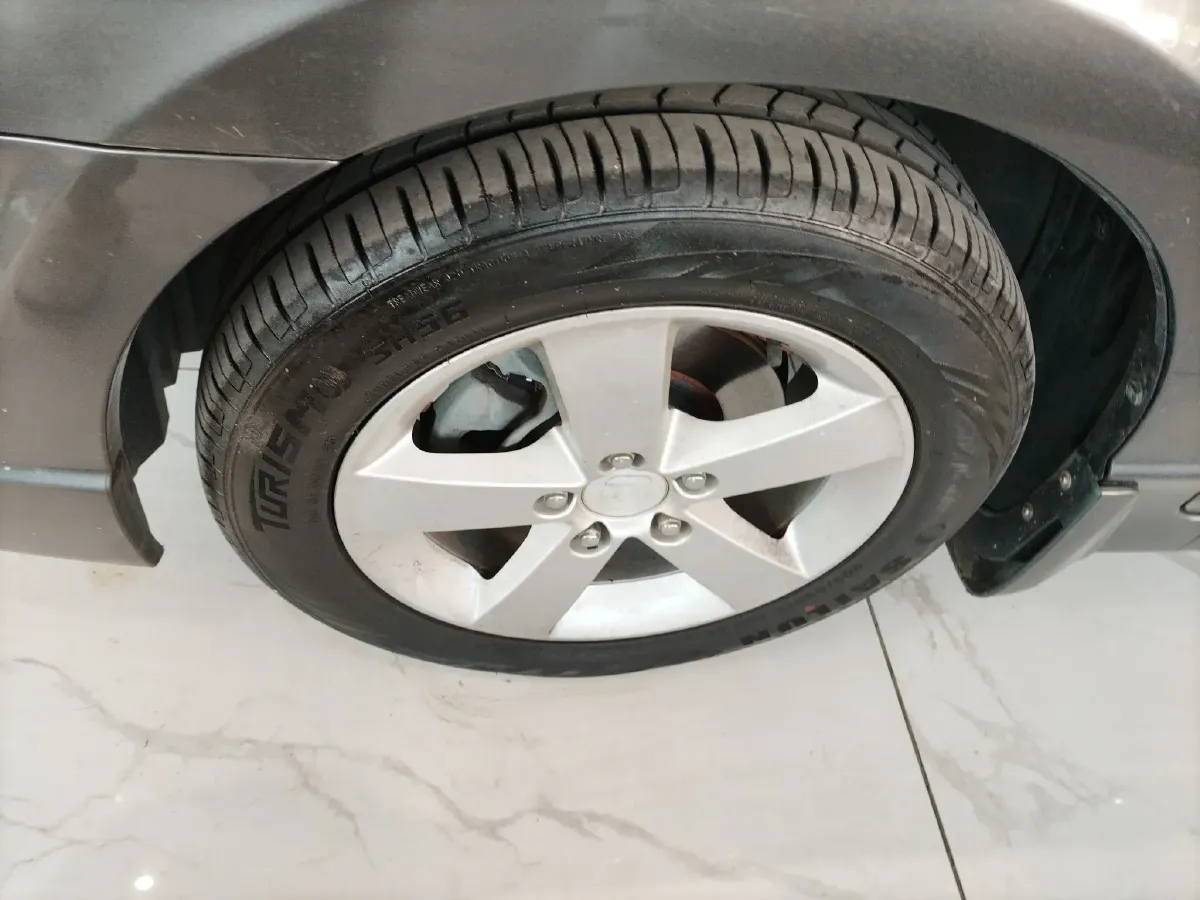 2012 Ciimo Ciimo 1.8L 140HP L4 5AT,autocango,china used car exporter,china ev exporter,chinese used car exporter,chinese used ev exporter