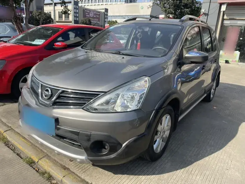 2013 Nissan Livina 1.6L 124HP L4 5MT
