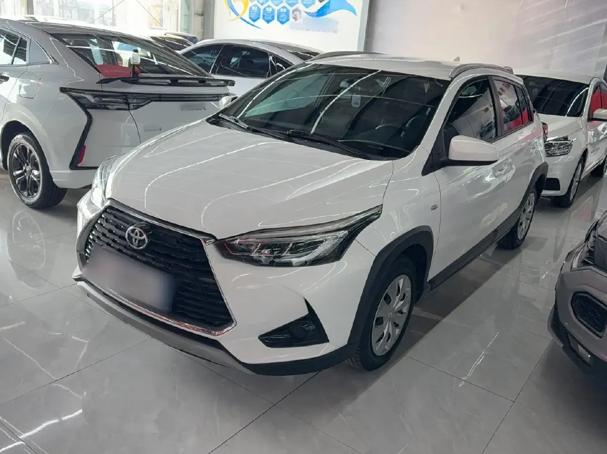 2021 Toyota Yaris L 1.5L 112HP L4 CVT