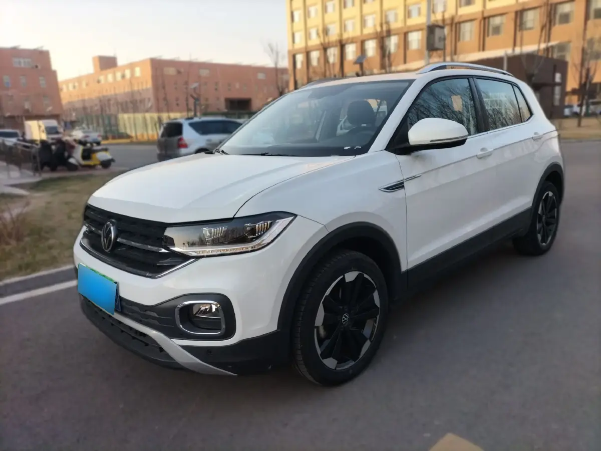 2023 Volkswagen Tacqua 1.2T 116HP L4 7DCT