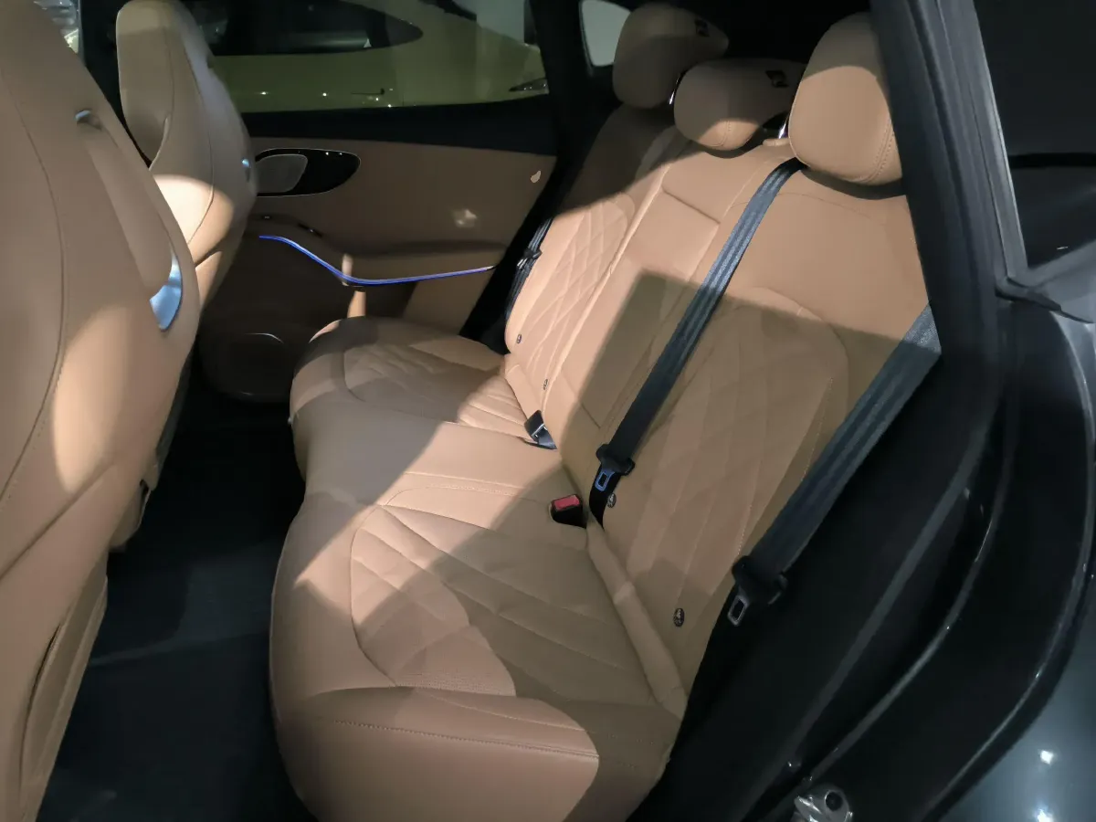 2024 Rising Auto R7 BEV 77KWH,autocango,china used car exporter,china ev exporter,chinese used car exporter,chinese used ev exporter