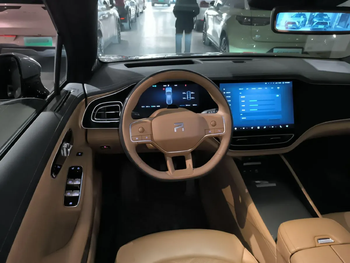 2024 Rising Auto R7 BEV 77KWH,autocango,china used car exporter,china ev exporter,chinese used car exporter,chinese used ev exporter