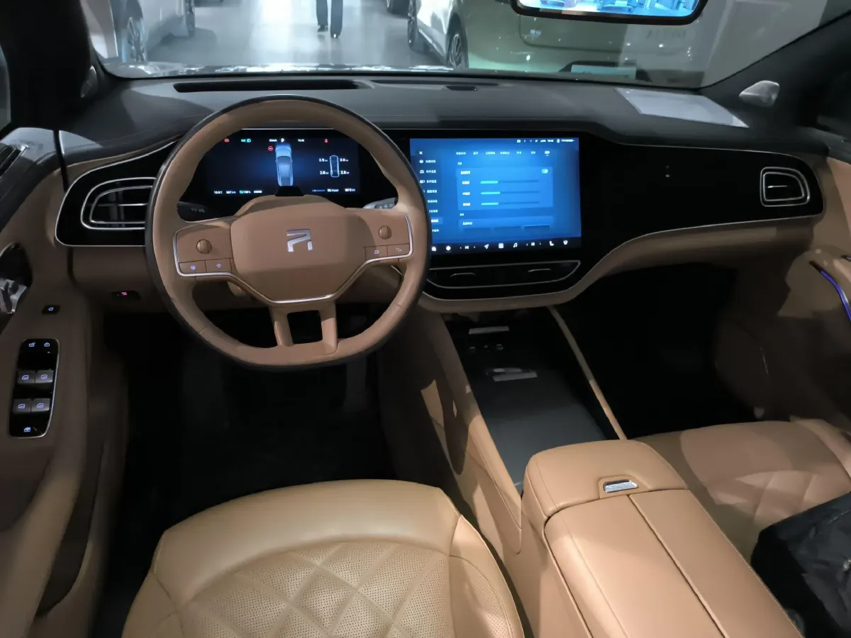 2024 Rising Auto R7 BEV 77KWH,autocango,china used car exporter,china ev exporter,chinese used car exporter,chinese used ev exporter