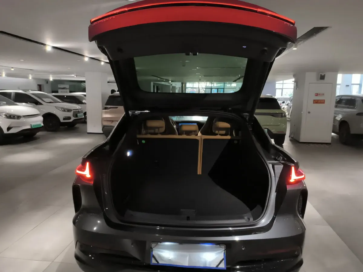 2024 Rising Auto R7 BEV 77KWH,autocango,china used car exporter,china ev exporter,chinese used car exporter,chinese used ev exporter