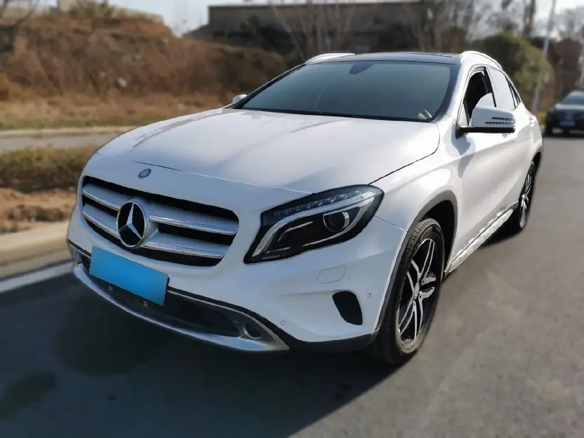 2016 Mercedes-Benz GLA Class 2.0T 184HP L4 7DCT