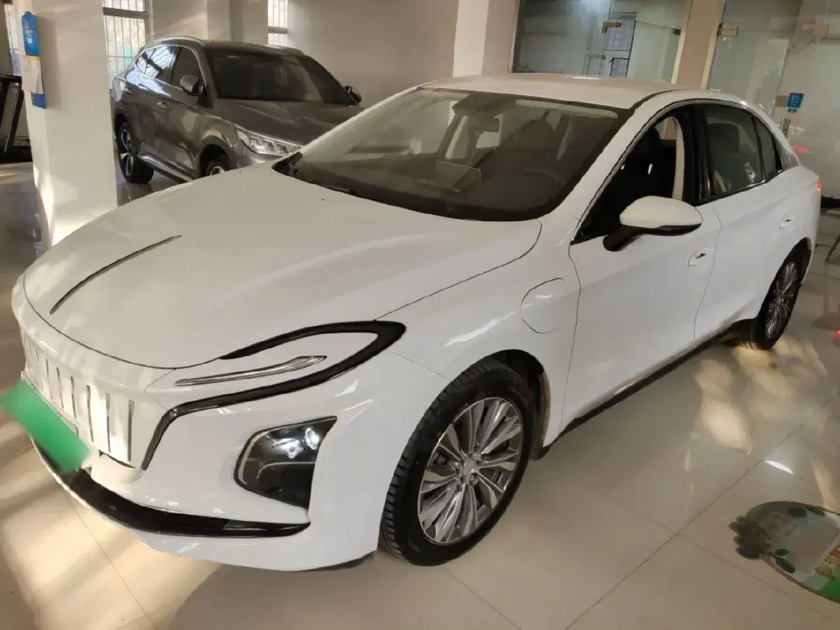 2024 HongQi E-QM5 BEV 60KWH
