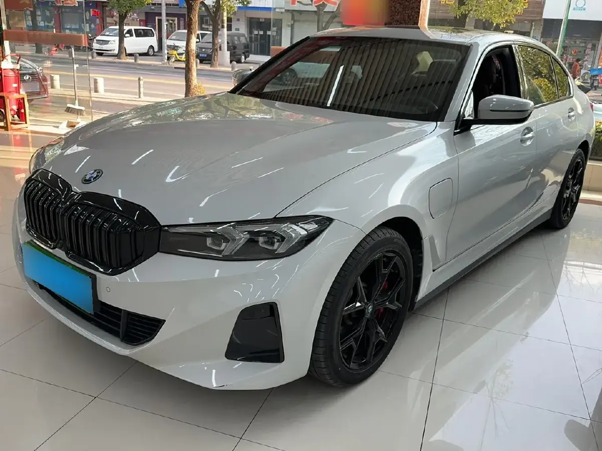 2022 BMW i3 BEV 70KWH