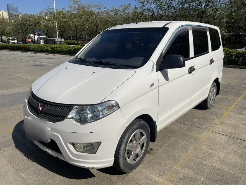 2018 WuLing HongGuang 1.5L 105HP L4 5MT