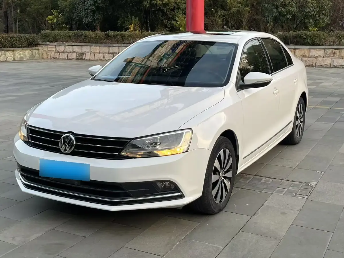 2018 Volkswagen Sagitar 1.6L 110HP L4 6AT