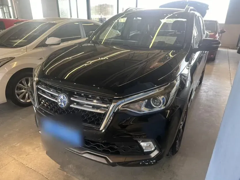 2018 Venucia T70 2.0L 144HP L4 CVT,autocango,china used car exporter,china ev exporter,chinese used car exporter,chinese used ev exporter