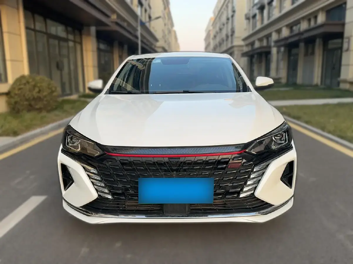 2021 DongFeng Aeolus YiXuan MAX 1.5T 190HP L4 7DCT,autocango,china used car exporter,china ev exporter,chinese used car exporter,chinese used ev exporter