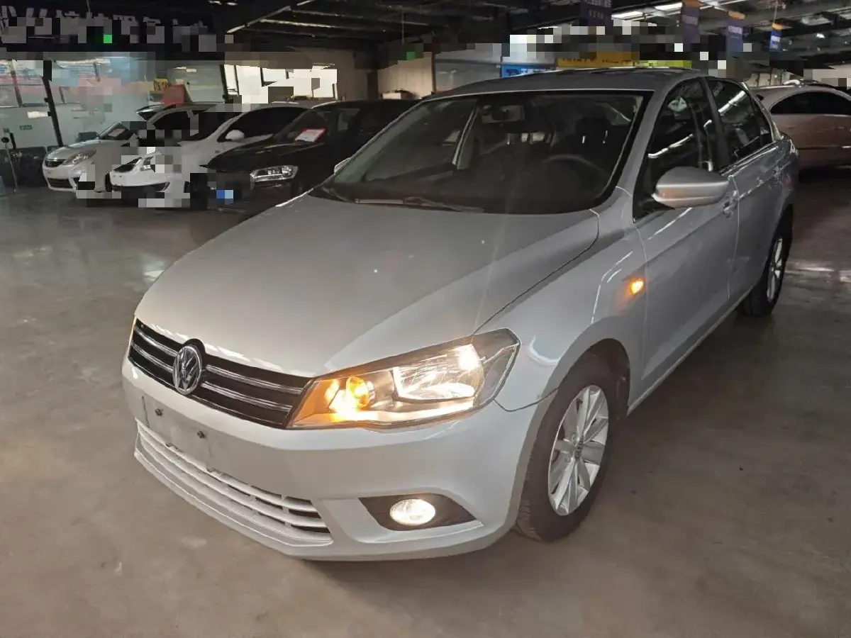 2015 Volkswagen Jetta 1.6L 110HP L4 5MT