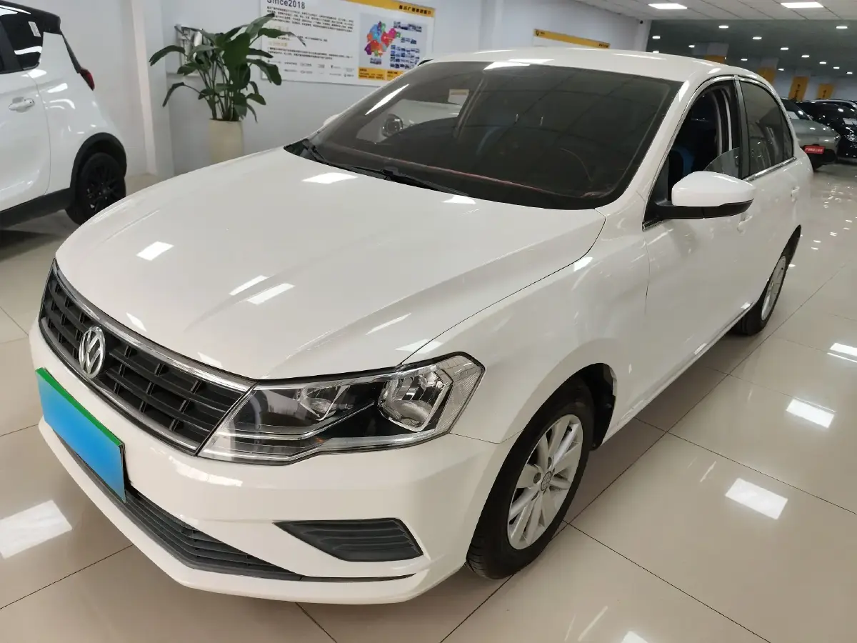 2017 Volkswagen Jetta 1.4L 90HP L4 5MT