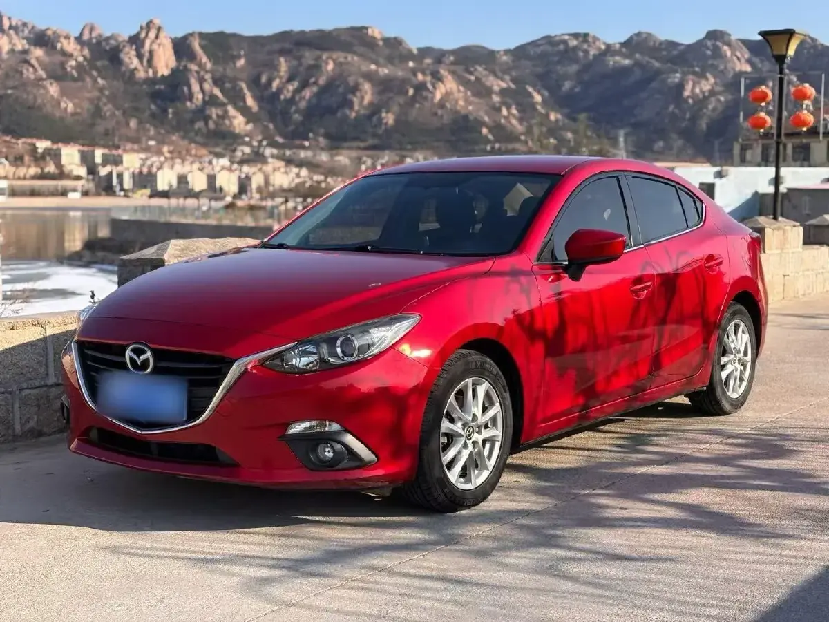 2016 Mazda 3 Axela 1.5L 117HP L4 6AT