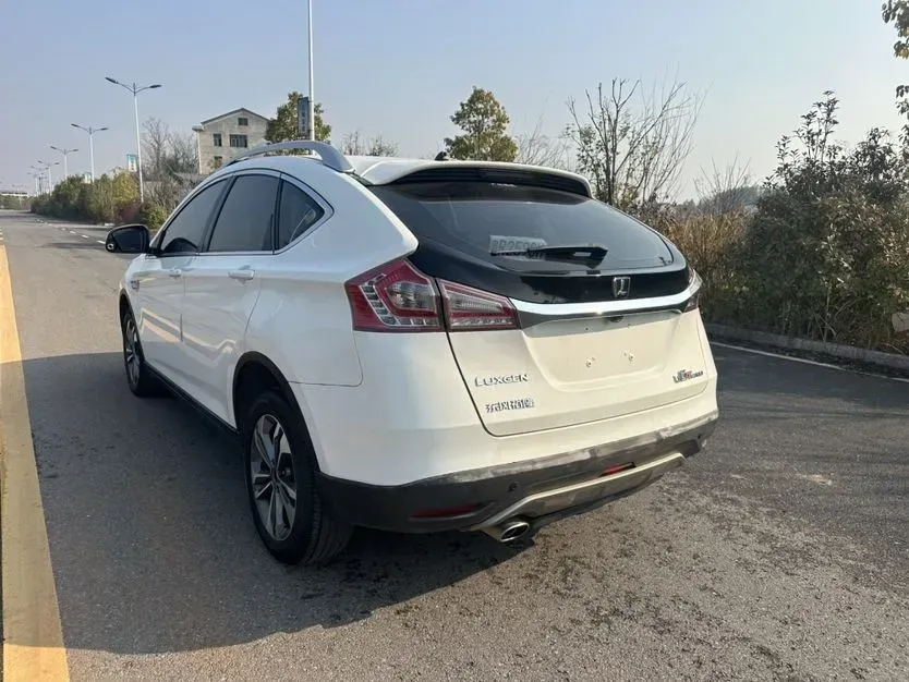 2014 Luxgen 6 SUV 1.8T 158HP L4 5AT,autocango,china used car exporter,china ev exporter,chinese used car exporter,chinese used ev exporter