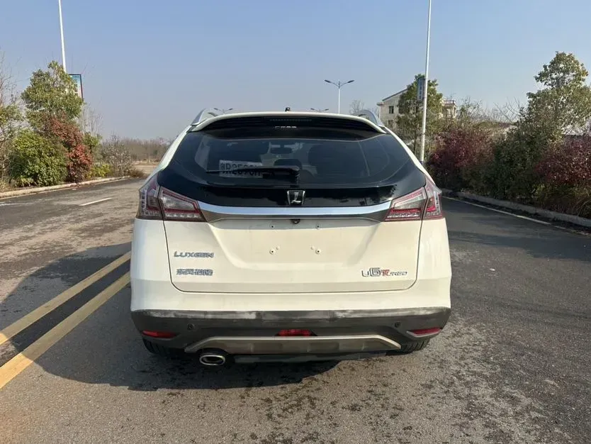 2014 Luxgen 6 SUV 1.8T 158HP L4 5AT,autocango,china used car exporter,china ev exporter,chinese used car exporter,chinese used ev exporter
