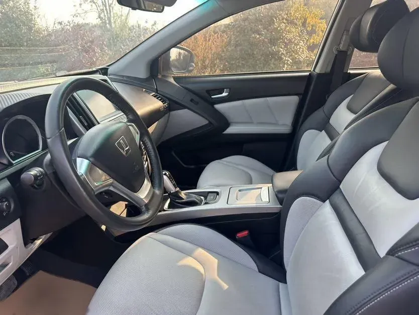 2014 Luxgen 6 SUV 1.8T 158HP L4 5AT,autocango,china used car exporter,china ev exporter,chinese used car exporter,chinese used ev exporter