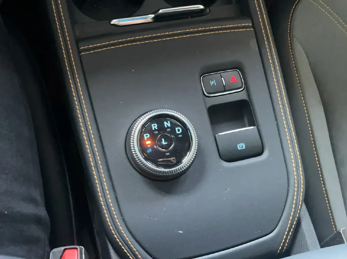 2024 Ford Mustang Mach-E BEV 80.3KWH,autocango,china used car exporter,china ev exporter,chinese used car exporter,chinese used ev exporter