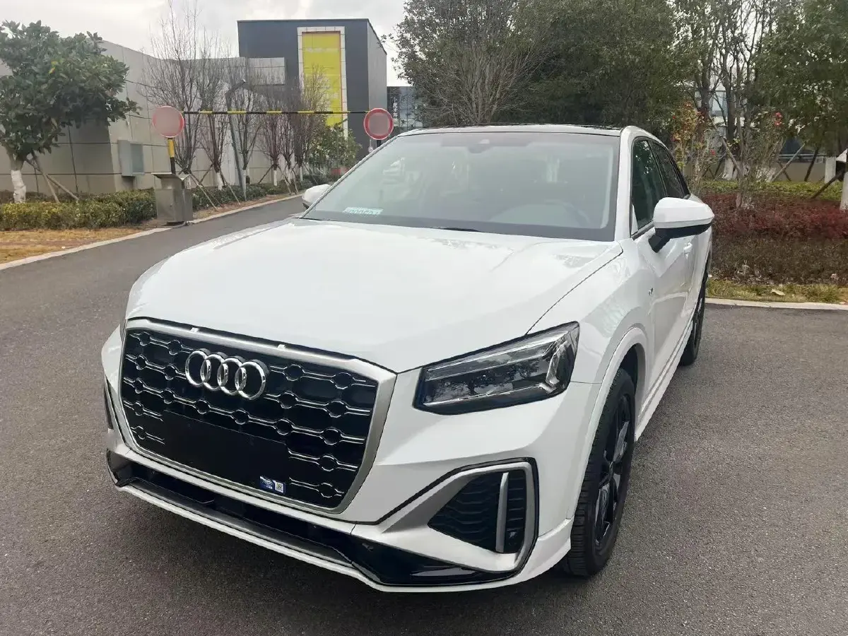2022 Audi Q2L 1.4T 150HP L4 7DCT