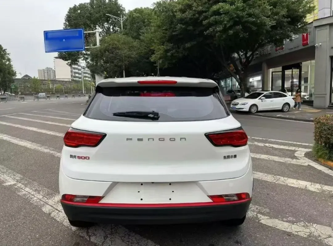2022 DongFeng Fengon Fengon 500 1.5L 116HP L4 CVT,autocango,china used car exporter,china ev exporter,chinese used car exporter,chinese used ev exporter