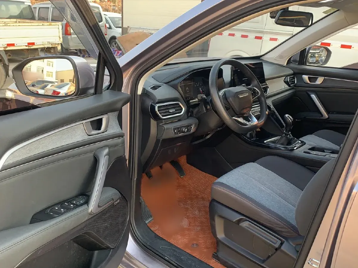 2019 BaoJun RS-5 1.5T 147HP L4 6MT,autocango,china used car exporter,china ev exporter,chinese used car exporter,chinese used ev exporter