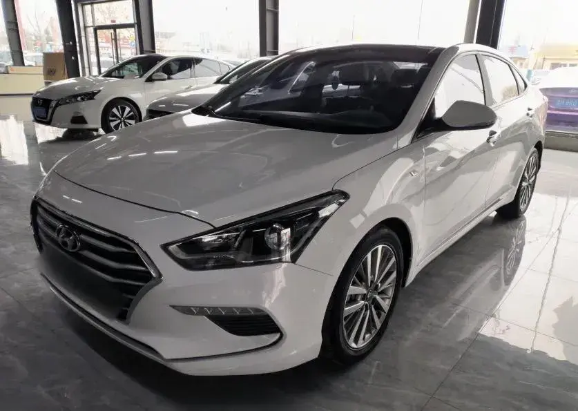 2017 Hyundai Mistra 1.8L 143HP L4 6AT