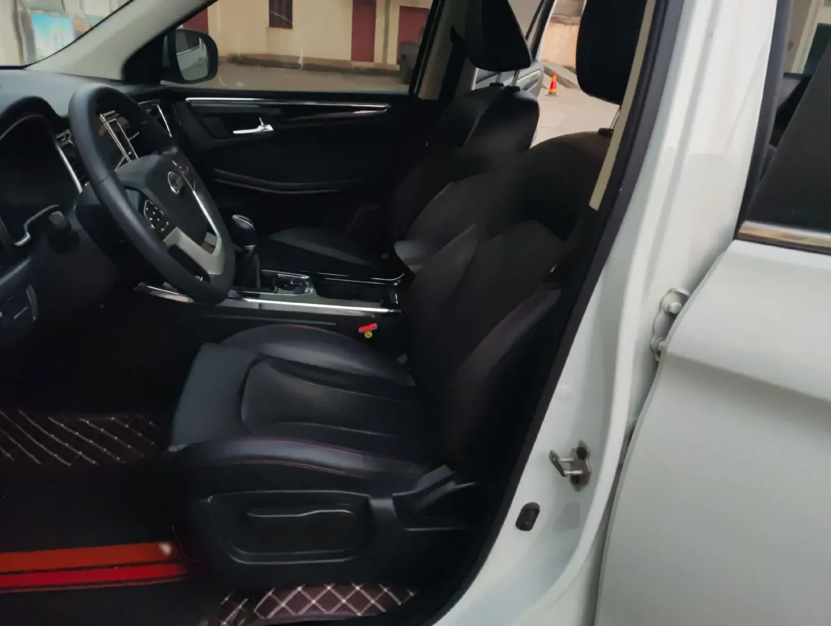 2019 SWM G05 2.0L 143HP L4 5MT,autocango,china used car exporter,china ev exporter,chinese used car exporter,chinese used ev exporter