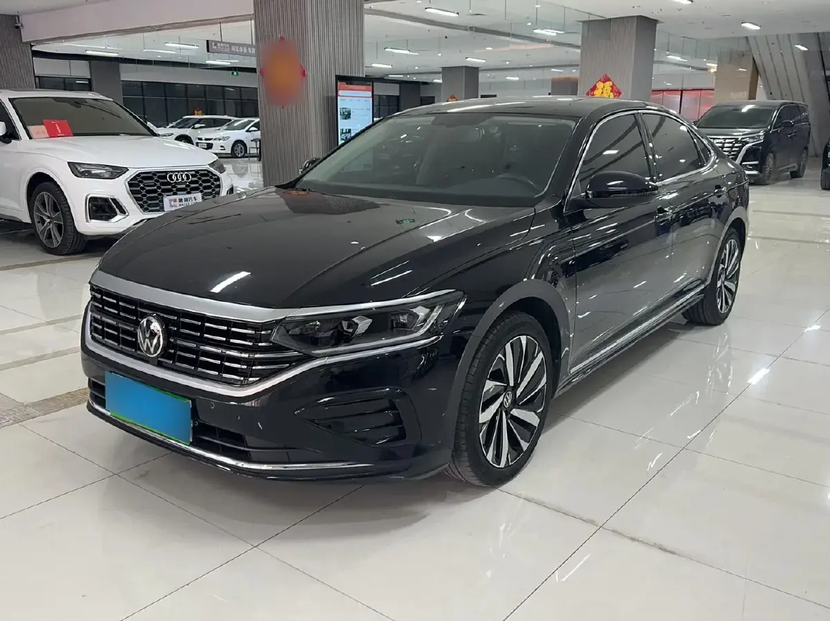 2022 Volkswagen Passat 2.0T 186HP L4 7DCT