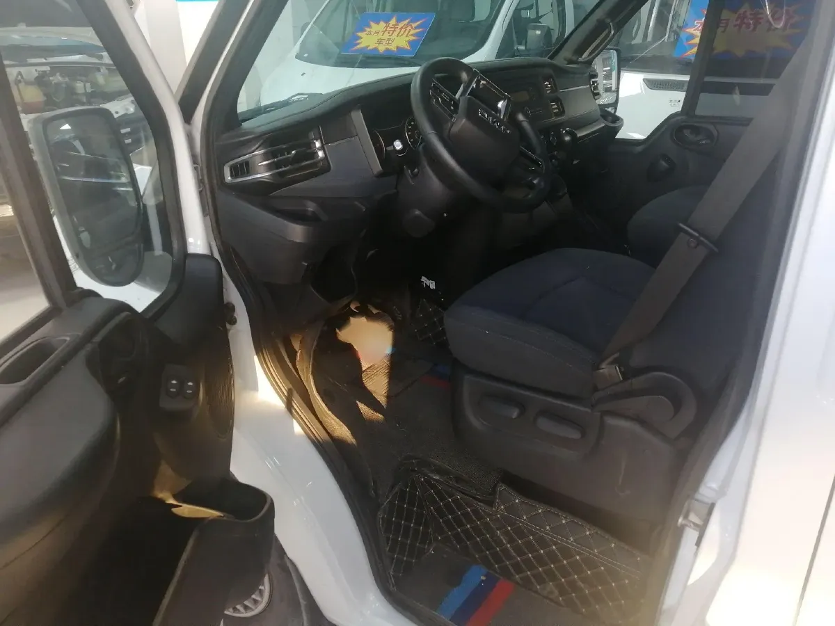 2022 JMC FuShun 2.0T 146HP L4 6MT,autocango,china used car exporter,china ev exporter,chinese used car exporter,chinese used ev exporter