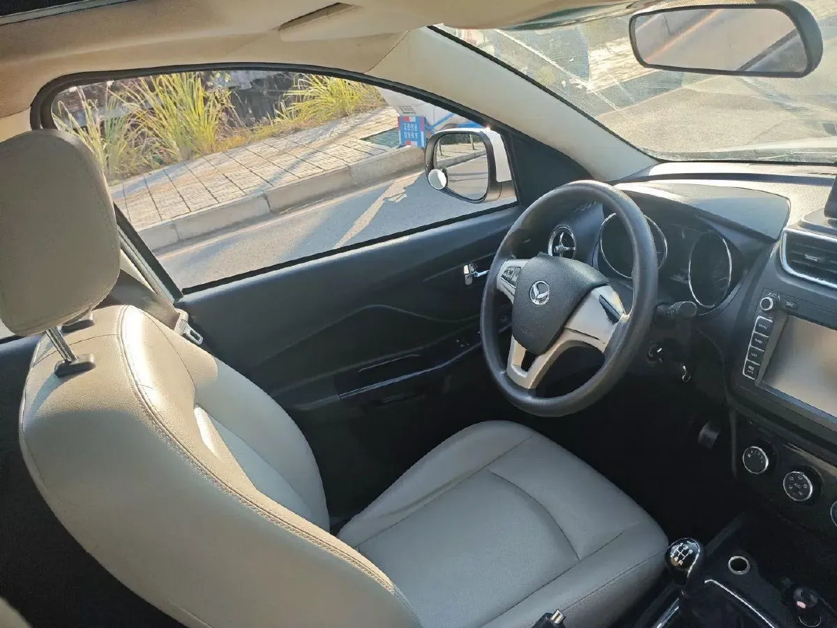 2017 BAIC Hyosow S3 1.5L 113HP L4 5MT,autocango,china used car exporter,china ev exporter,chinese used car exporter,chinese used ev exporter