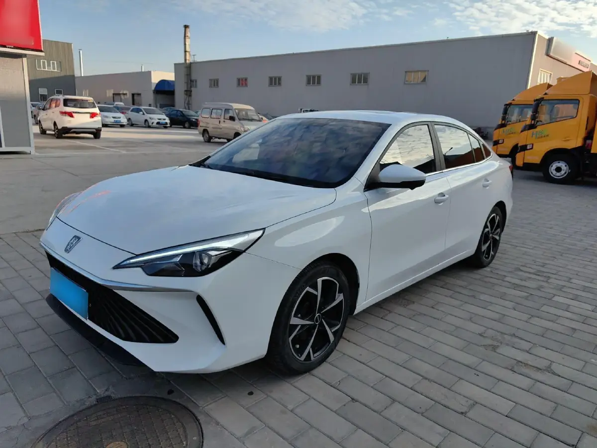 2023 Roewe i5 1.5L 129HP L4 CVT