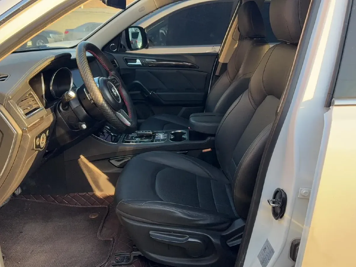 2016 Zotye T600 2.0T 190HP L4 6DCT,autocango,china used car exporter,china ev exporter,chinese used car exporter,chinese used ev exporter