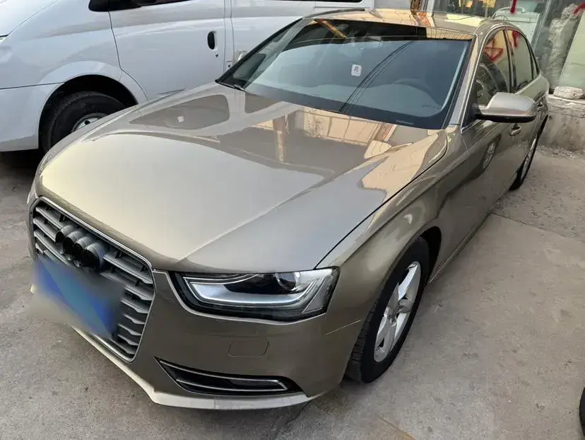 2013 Audi A4L 2.0T 180HP L4 CVT