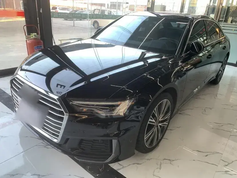 2022 Audi A6L 2.0T 190HP L4 7DCT