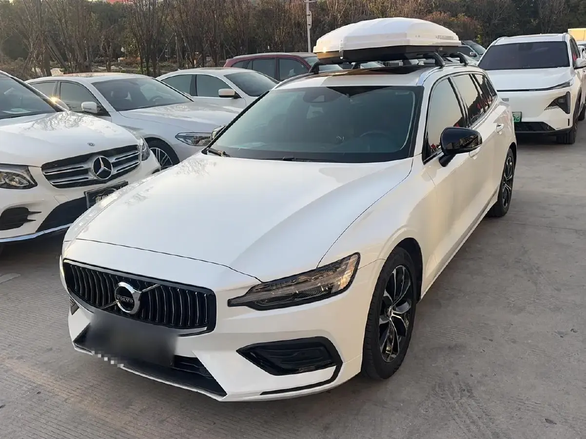 2020 Volvo V60 2.0T 190HP L4 8AT