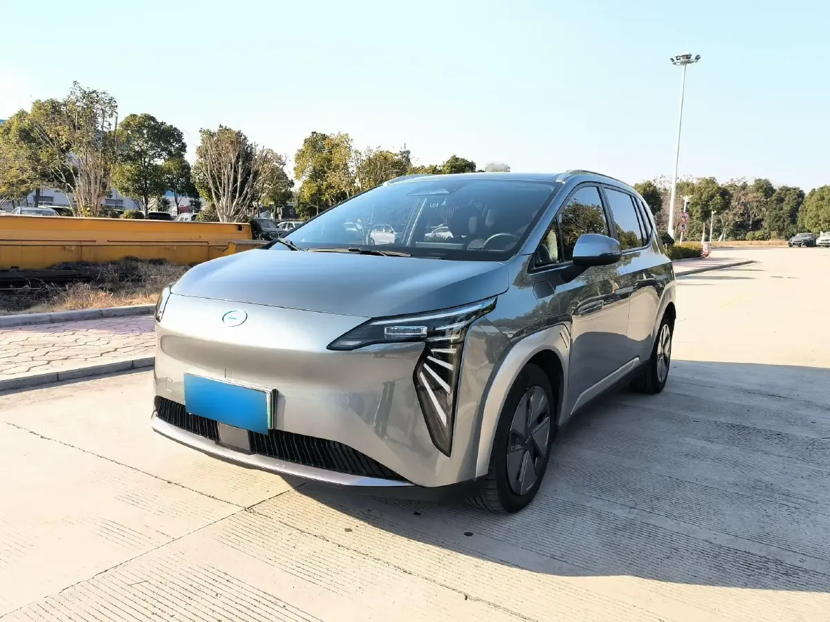 2023 Aion Y BEV 61.7KWH