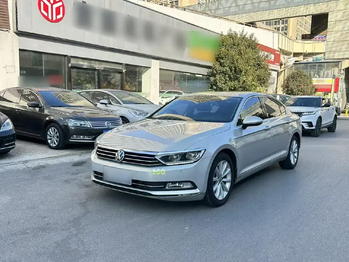 2017 Volkswagen Magotan 1.8T 180HP L4 7DCT