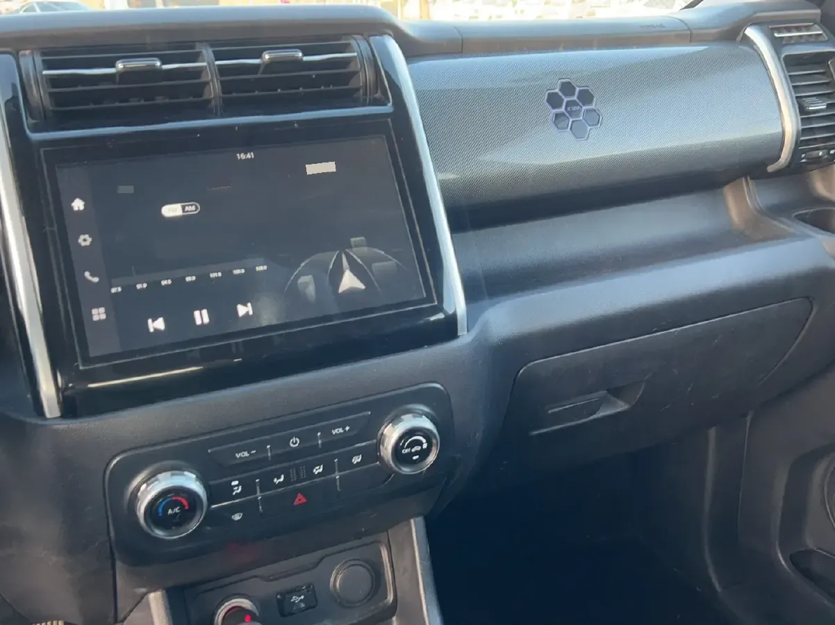 2018 ChangAn Oshan X70A 1.5L 107HP L4 5MT,autocango,china used car exporter,china ev exporter,chinese used car exporter,chinese used ev exporter