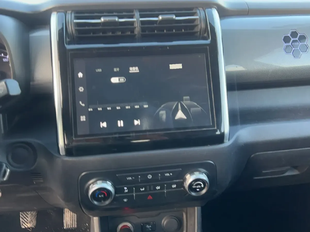 2018 ChangAn Oshan X70A 1.5L 107HP L4 5MT,autocango,china used car exporter,china ev exporter,chinese used car exporter,chinese used ev exporter