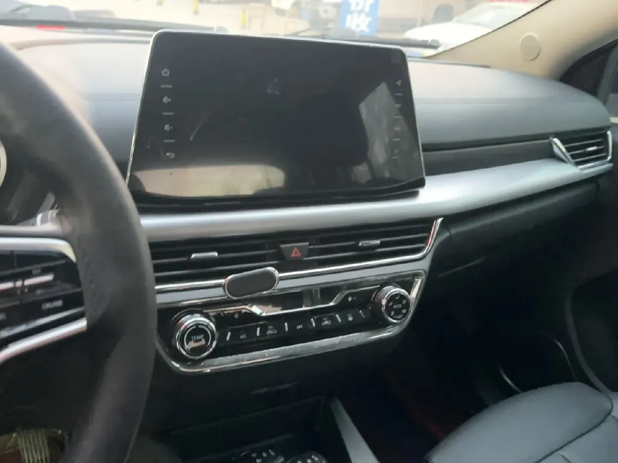 2021 Soueast DX5 1.5L 120HP L4 5MT,autocango,china used car exporter,china ev exporter,chinese used car exporter,chinese used ev exporter