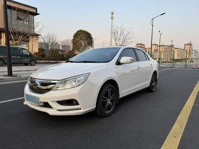 2015 BYD SuRui 1.5L 109HP L4 5MT