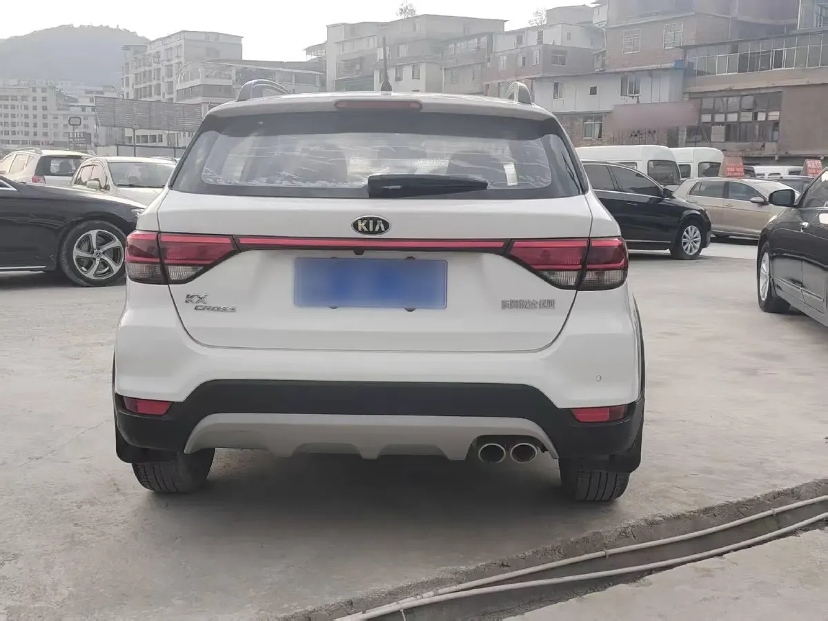 2017 Kia KX Cross 1.4L 100HP L4 6AT,autocango,china used car exporter,china ev exporter,chinese used car exporter,chinese used ev exporter