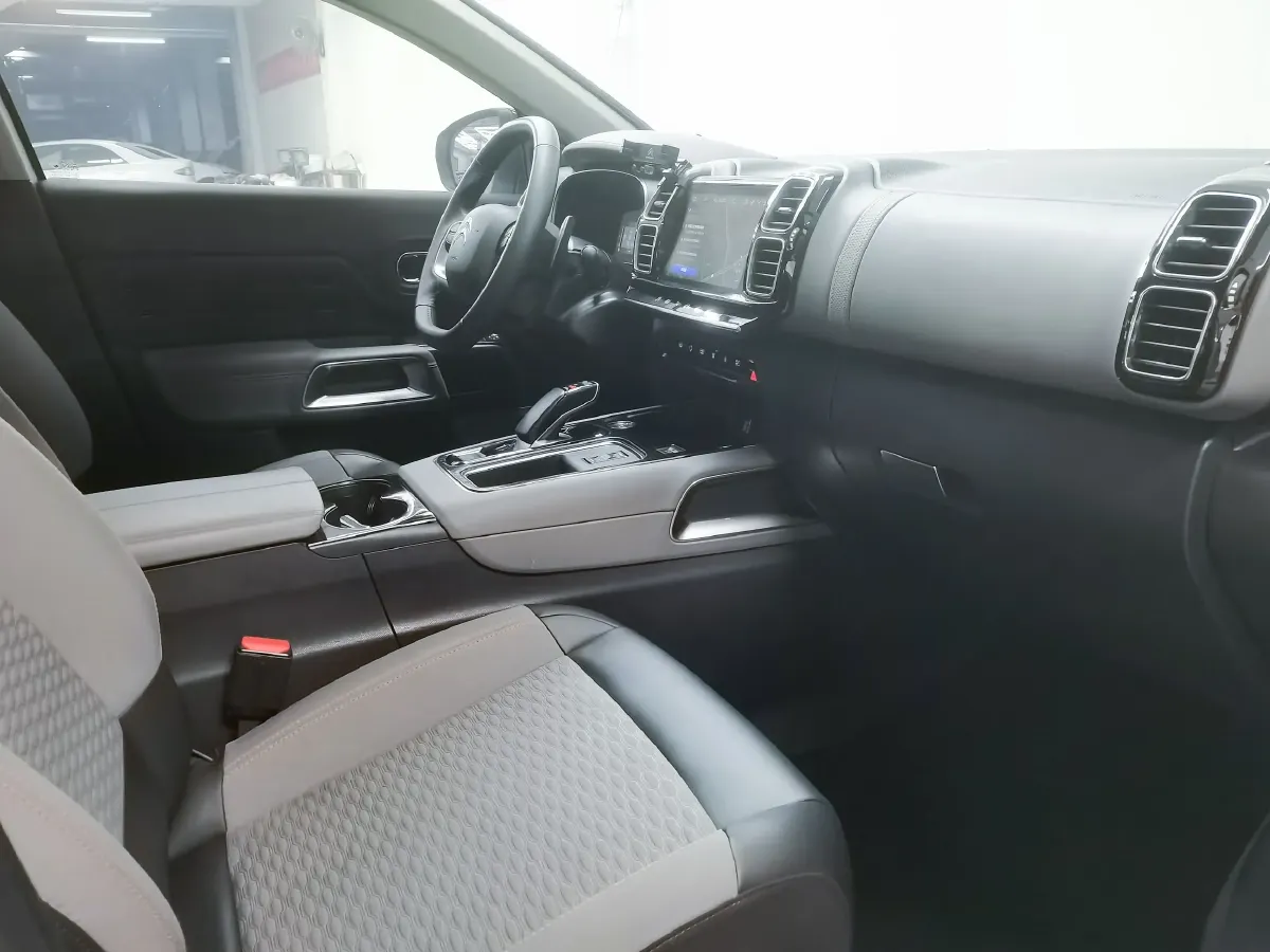 2020 Citroen C5 AircrossS 1.6T 200HP L4 8AT PHEV 12.96KWH,autocango,china used car exporter,china ev exporter,chinese used car exporter,chinese used ev exporter