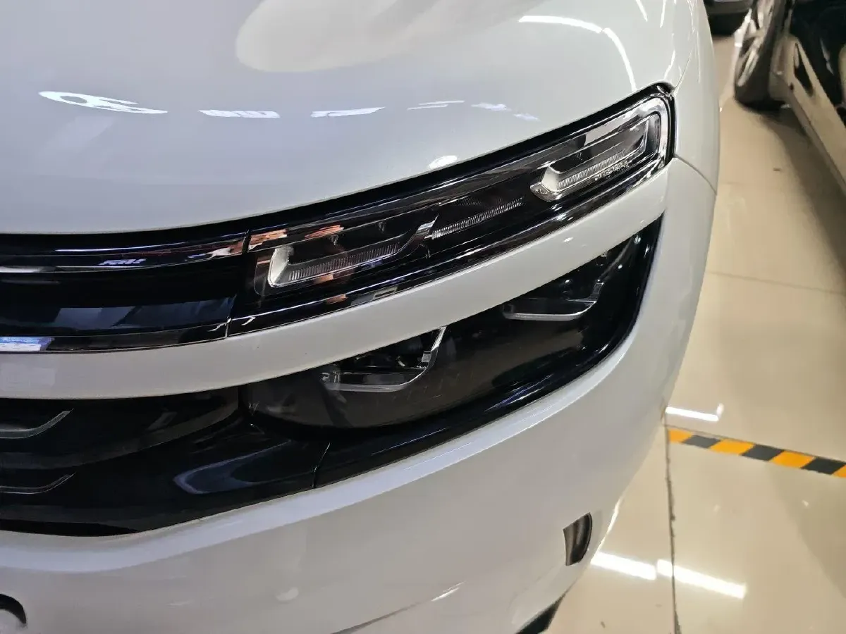 2020 Citroen C5 AircrossS 1.6T 200HP L4 8AT PHEV 12.96KWH,autocango,china used car exporter,china ev exporter,chinese used car exporter,chinese used ev exporter