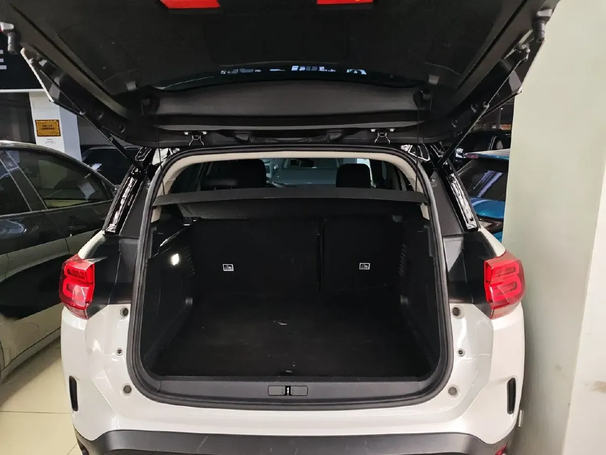 2020 Citroen C5 AircrossS 1.6T 200HP L4 8AT PHEV 12.96KWH,autocango,china used car exporter,china ev exporter,chinese used car exporter,chinese used ev exporter